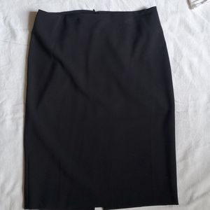 Venus Business Skirt-Black Size 2